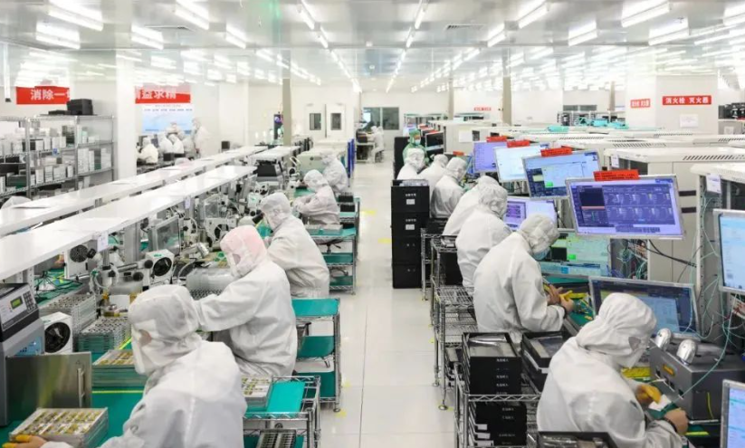 2025年美容仪器研发技术趋势与院线设备智能化升级路径